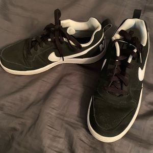 Nike shoes (used)